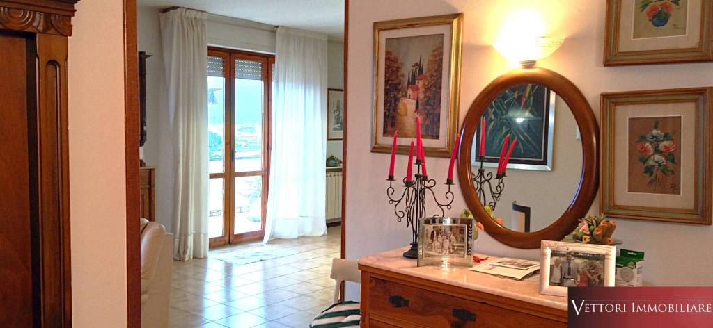 appartamento in vendita a Prato in zona Le Badie