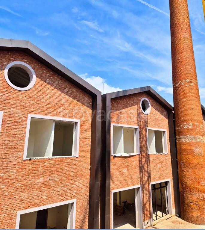 casa indipendente in vendita a Prato