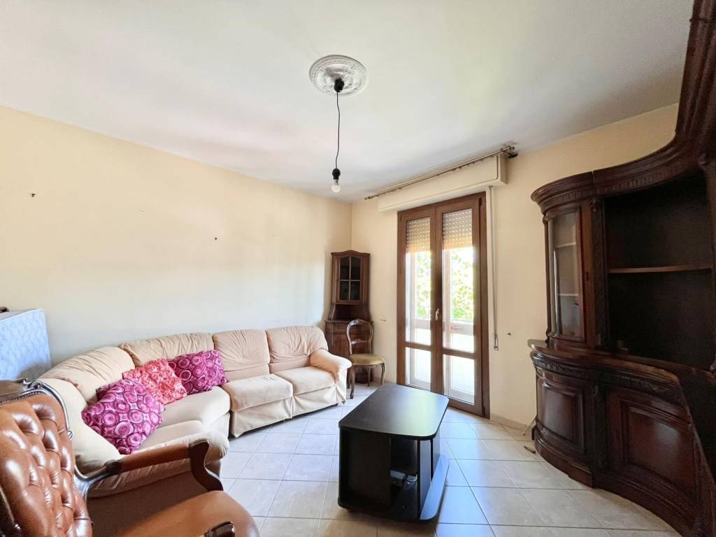 appartamento in vendita a Prato in zona Grignano