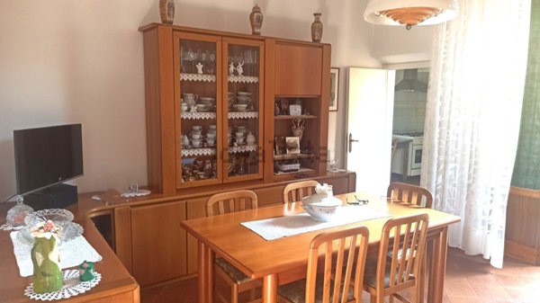 casa indipendente in vendita a Prato