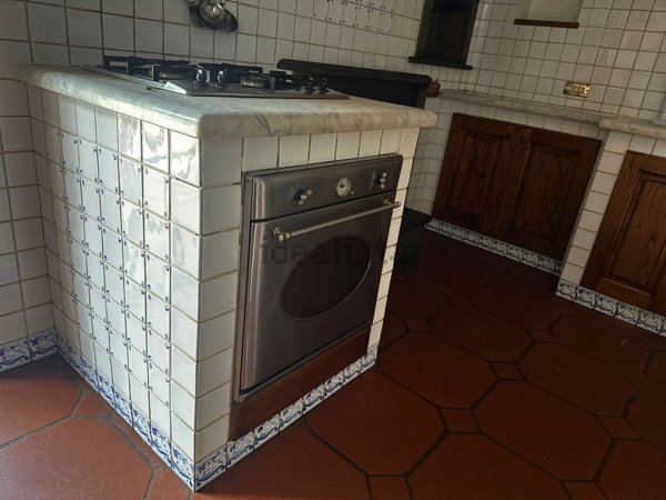 casa indipendente in vendita a Prato in zona La Macine