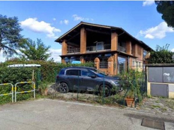appartamento in vendita a Prato in zona Fontanelle