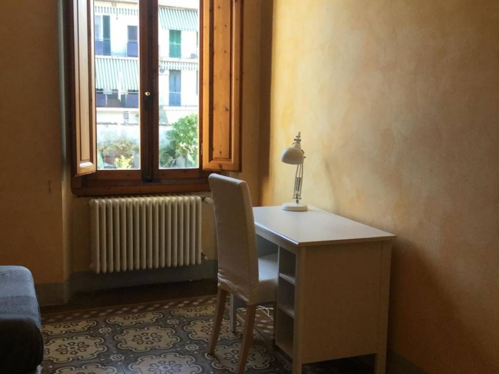 casa indipendente in vendita a Prato