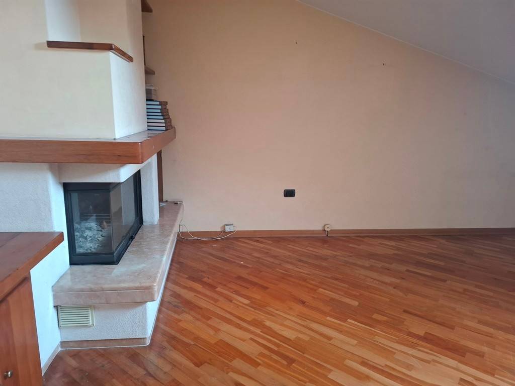 appartamento in vendita a Prato in zona La Macine