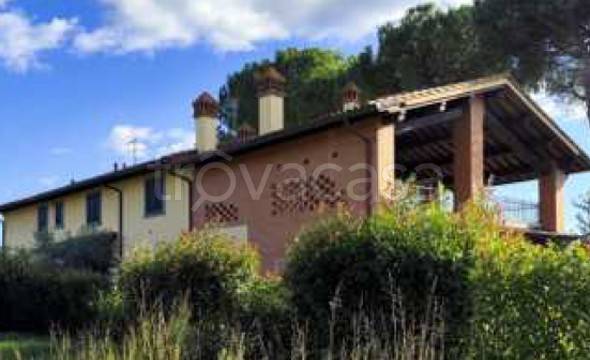 appartamento in vendita a Prato in zona Castelnuovo