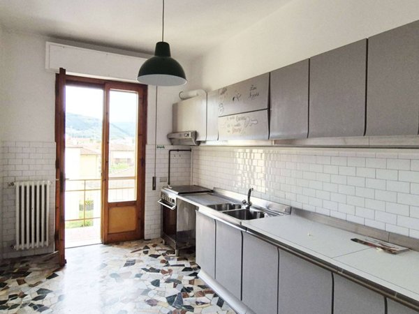 appartamento in vendita a Prato in zona Coiano