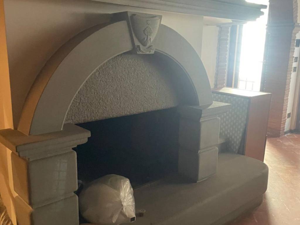 casa indipendente in vendita a Prato in zona Figline