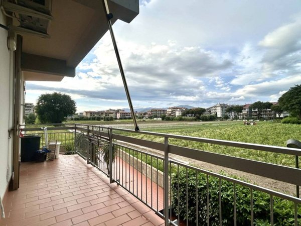 appartamento in vendita a Prato in zona Ponzano