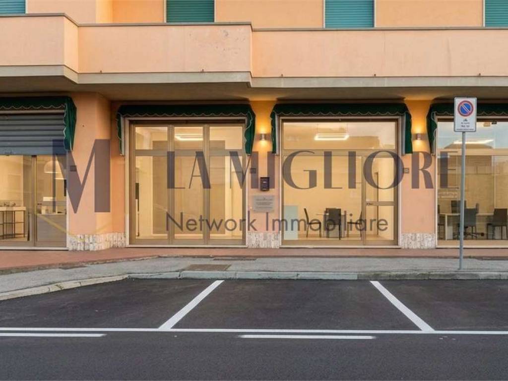 negozio in vendita a Prato