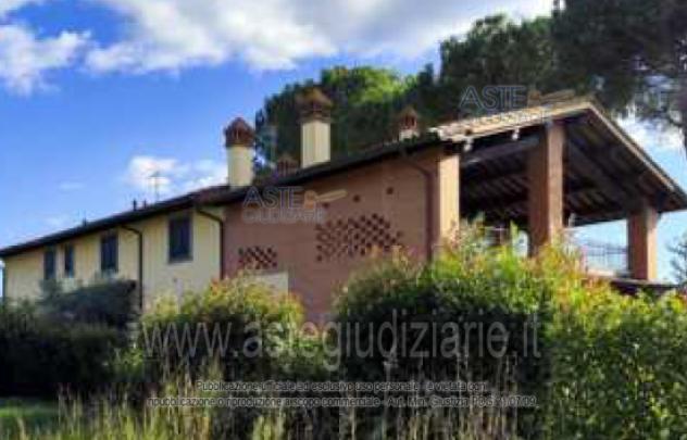 casa indipendente in vendita a Prato