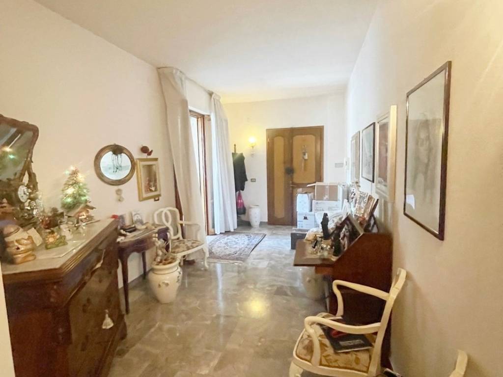 appartamento in vendita a Prato in zona Santa Lucia