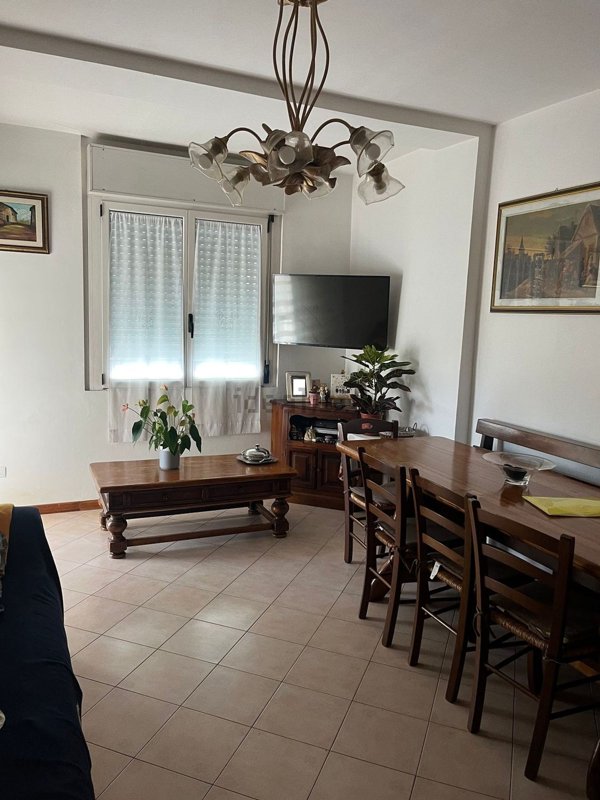 appartamento in vendita a Prato in zona Maliseti