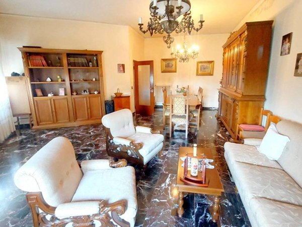 appartamento in vendita a Prato in zona Le Badie