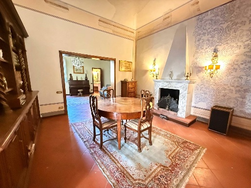 casa indipendente in vendita a Prato
