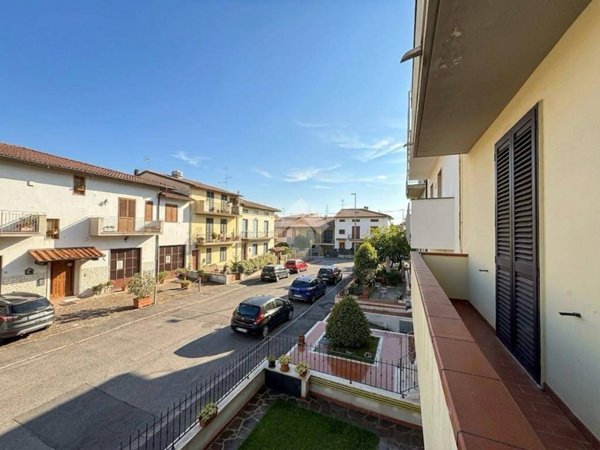 appartamento in vendita a Prato in zona Sant'Ippolito