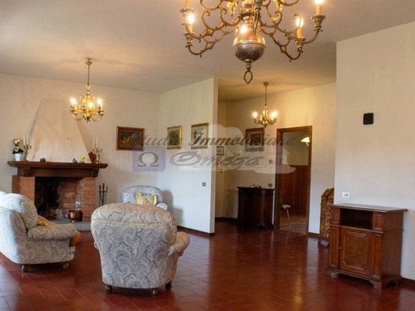 appartamento in vendita a Prato in zona Santa Lucia