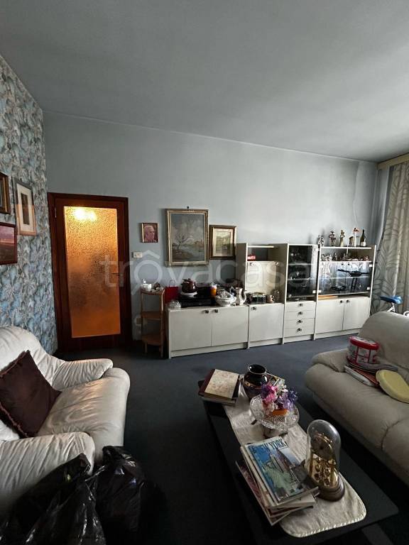 appartamento in vendita a Prato in zona Coiano