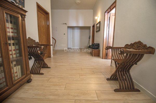 casa indipendente in vendita a Prato in zona Grignano