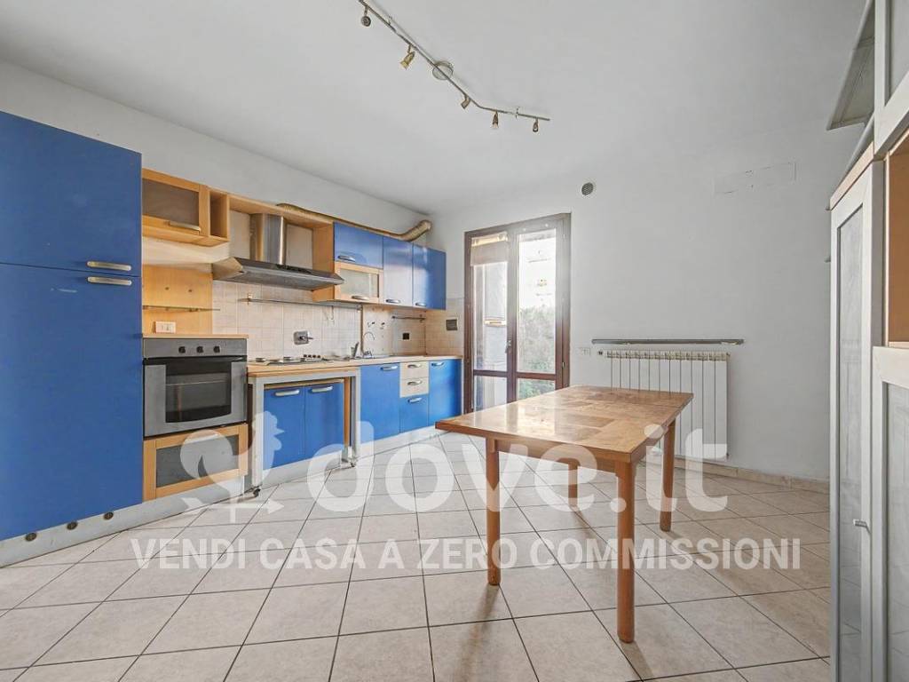 appartamento in vendita a Prato in zona Iolo