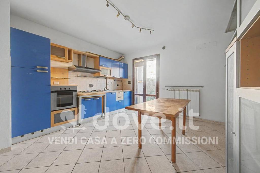 appartamento in vendita a Prato in zona Iolo