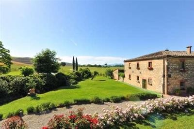 casa indipendente in vendita a Prato in zona Casale
