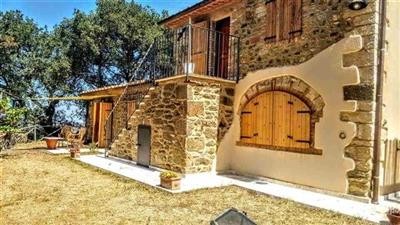 casa indipendente in vendita a Prato in zona Casale