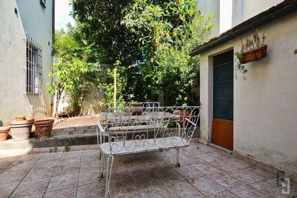 casa indipendente in vendita a Prato in zona La Querce