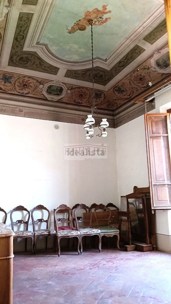 casa semindipendente in vendita a Prato