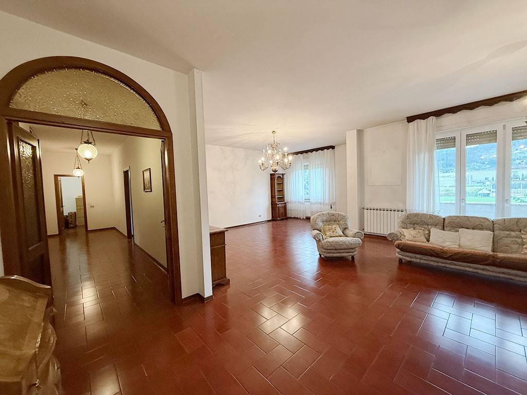 appartamento in vendita a Prato in zona Coiano