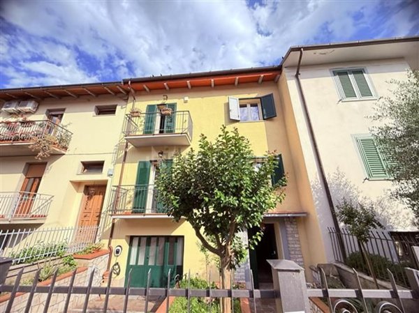 casa indipendente in vendita a Prato in zona Maliseti
