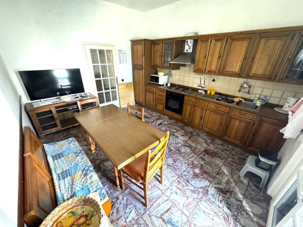appartamento in vendita a Prato in zona Santa Gonda