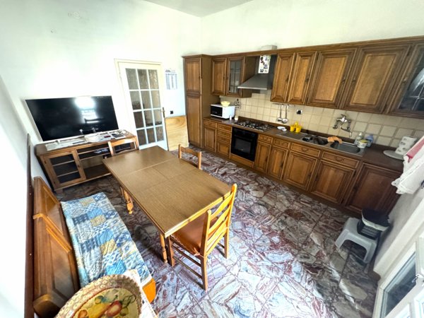 appartamento in vendita a Prato in zona Santa Gonda