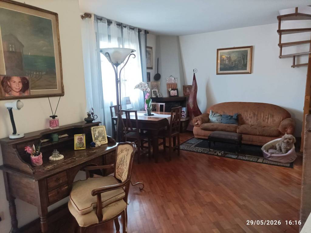 appartamento in vendita a Prato in zona Galciana