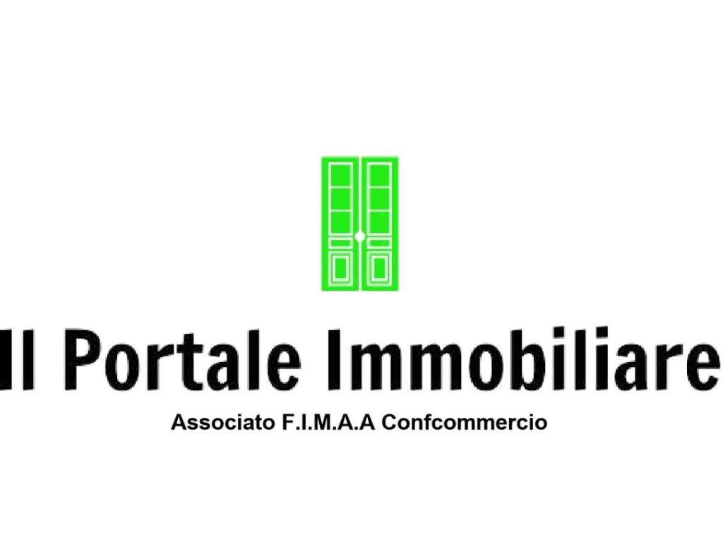 locale commerciale in vendita a Prato in zona Narnali