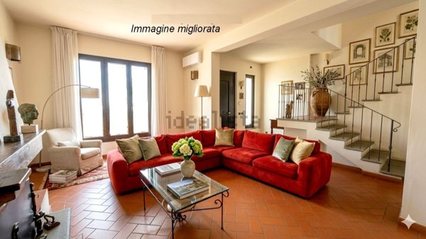 casa indipendente in vendita a Prato