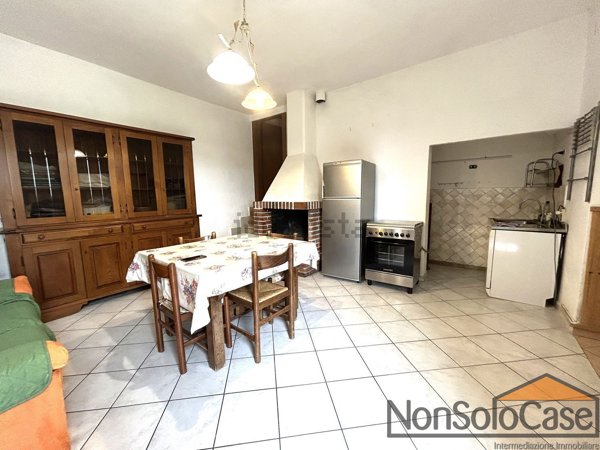 casa indipendente in vendita a Prato