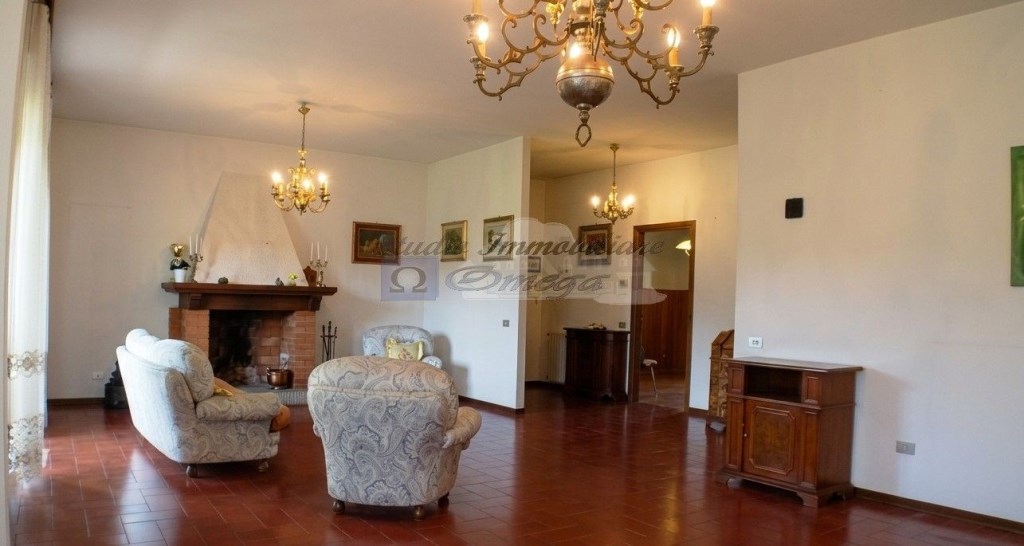 appartamento in vendita a Prato in zona Santa Lucia