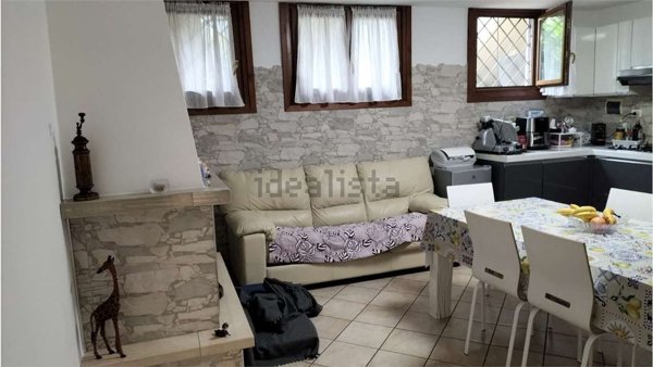 appartamento in vendita a Prato in zona Vergaio