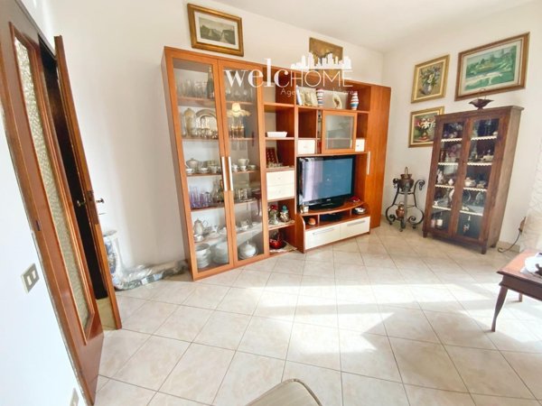 appartamento in vendita a Prato in zona Paperino