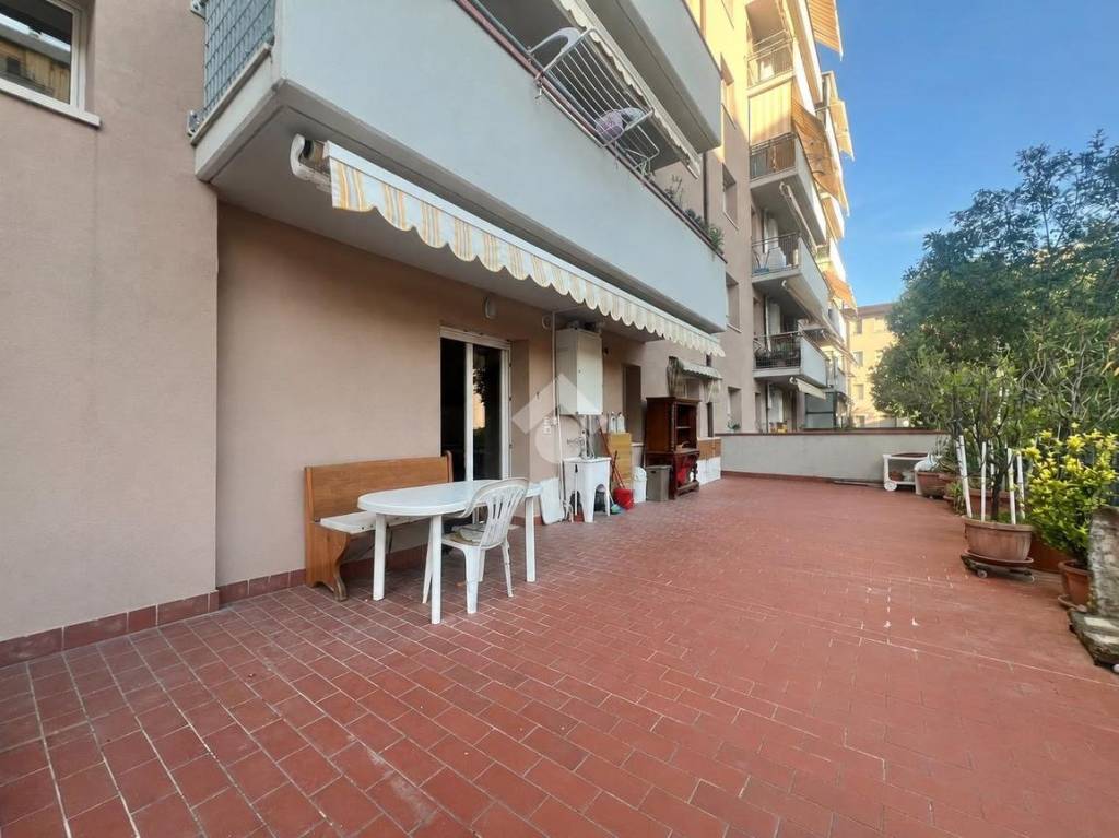 appartamento in vendita a Prato in zona Maliseti