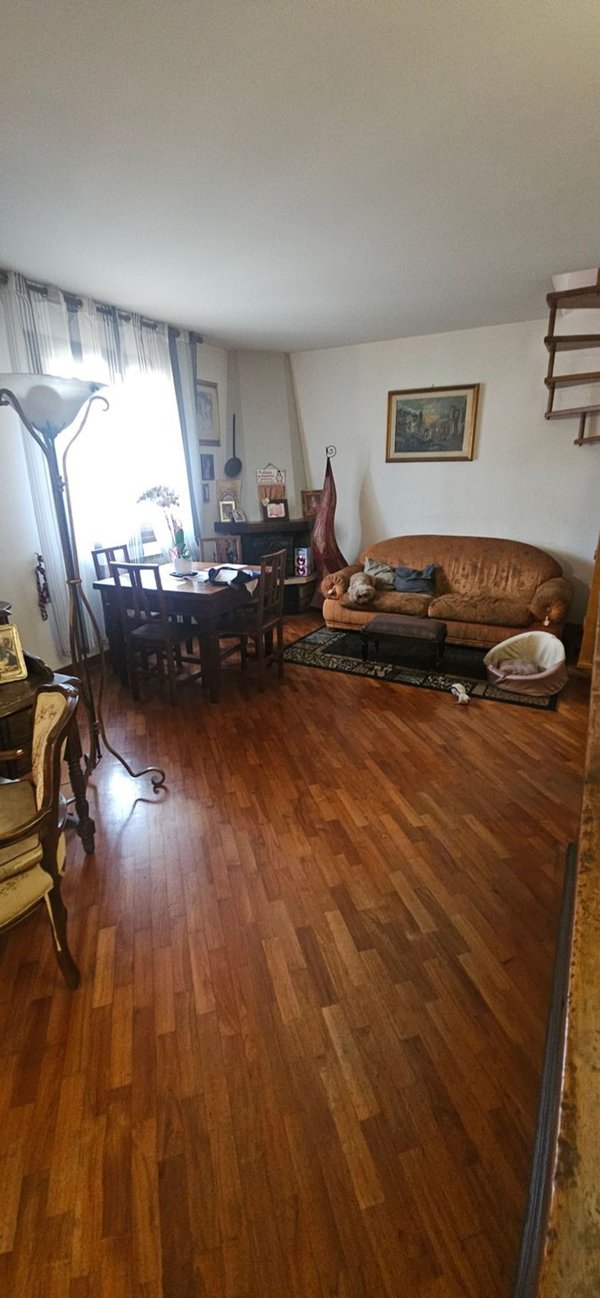 appartamento in vendita a Prato in zona Galciana