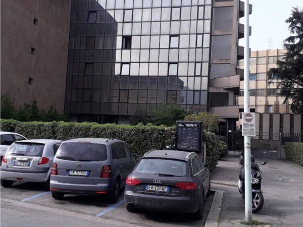 ufficio in vendita a Prato