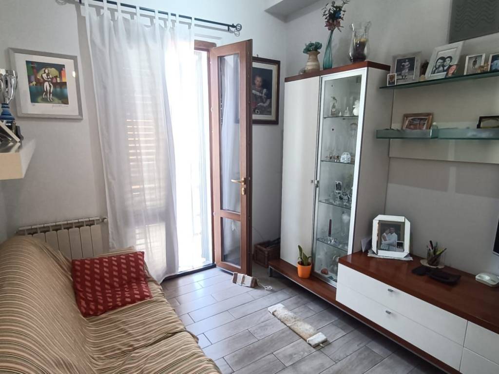 appartamento in vendita a Prato in zona Figline