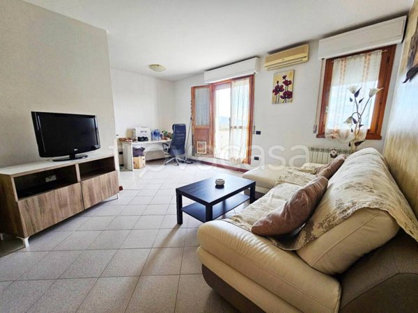 appartamento in vendita a Prato in zona Fontanelle