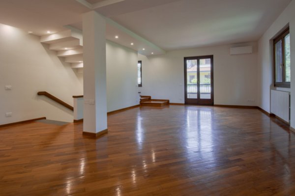 casa indipendente in vendita a Prato in zona Lastre