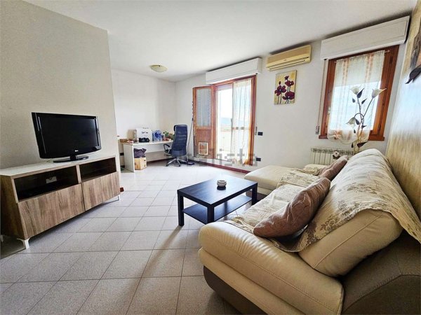 appartamento in vendita a Prato in zona Fontanelle