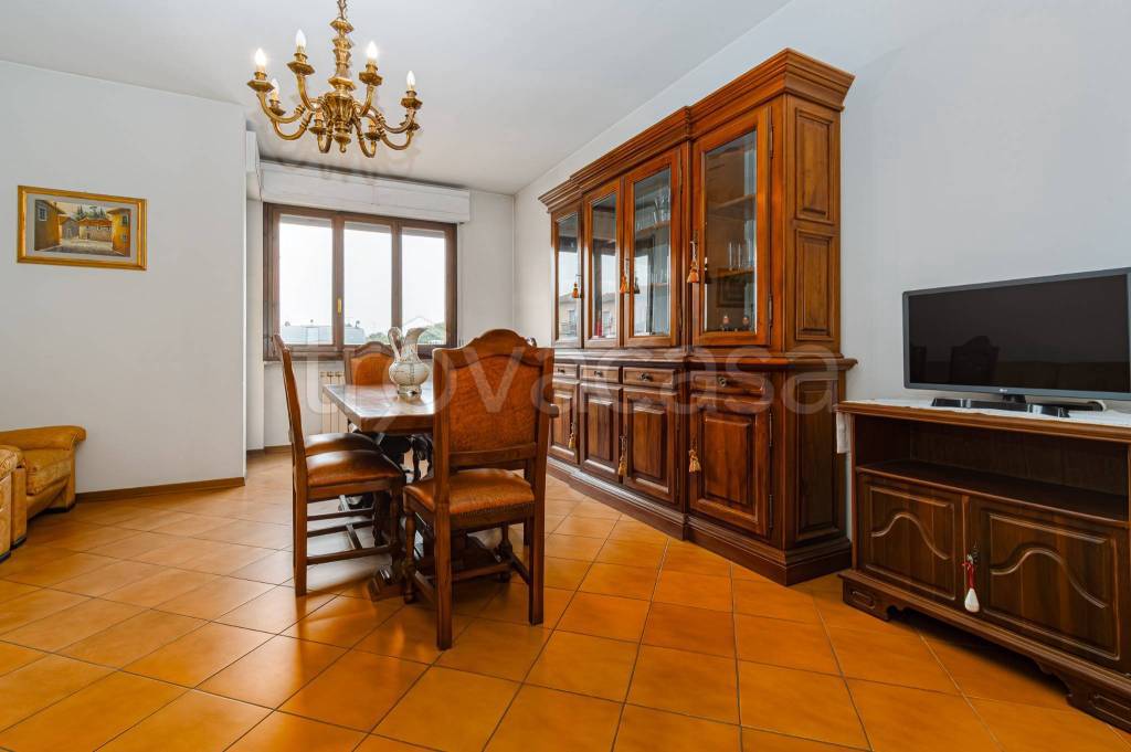 appartamento in vendita a Prato in zona Grignano