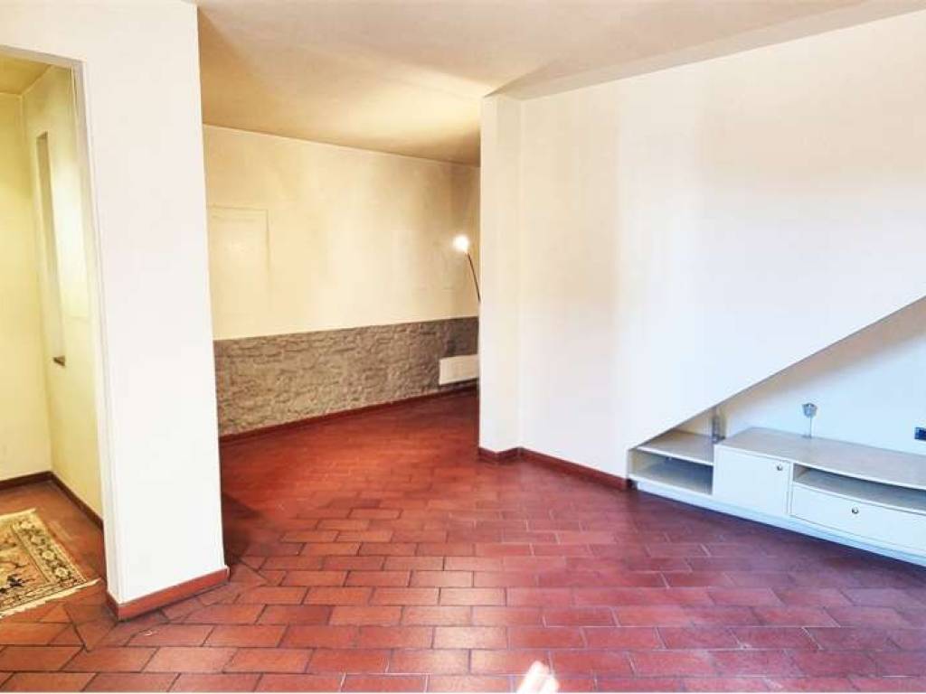 casa indipendente in vendita a Prato in zona Narnali