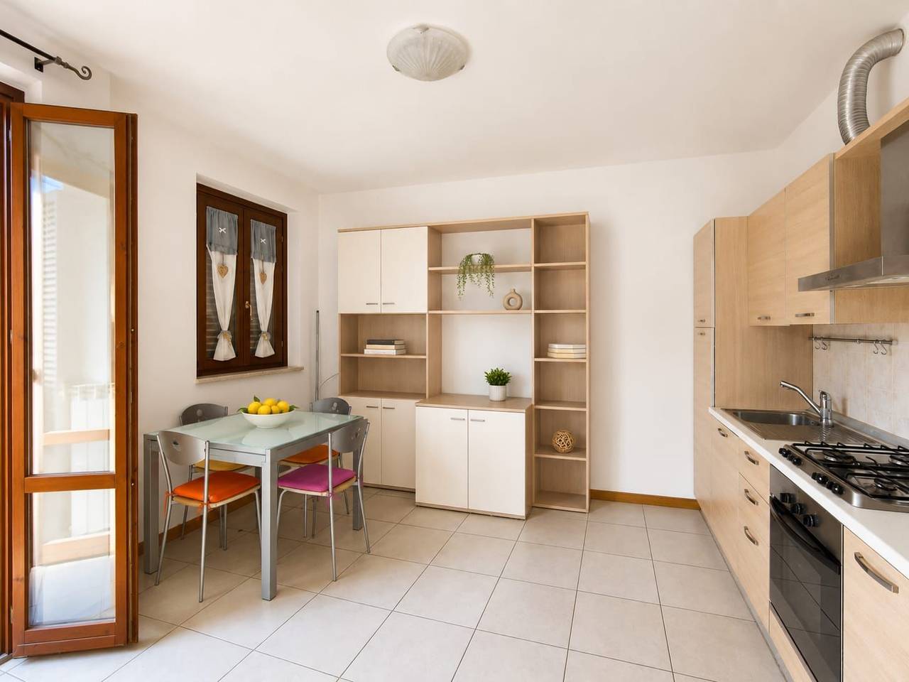 appartamento in vendita a Prato in zona Castelnuovo