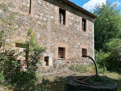 casa indipendente in vendita a Prato in zona Casale